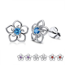 Load image into Gallery viewer, Pansy Flower Earrings